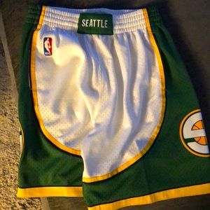 Seattle Sonics Mitchell & Ness Swingman Shorts